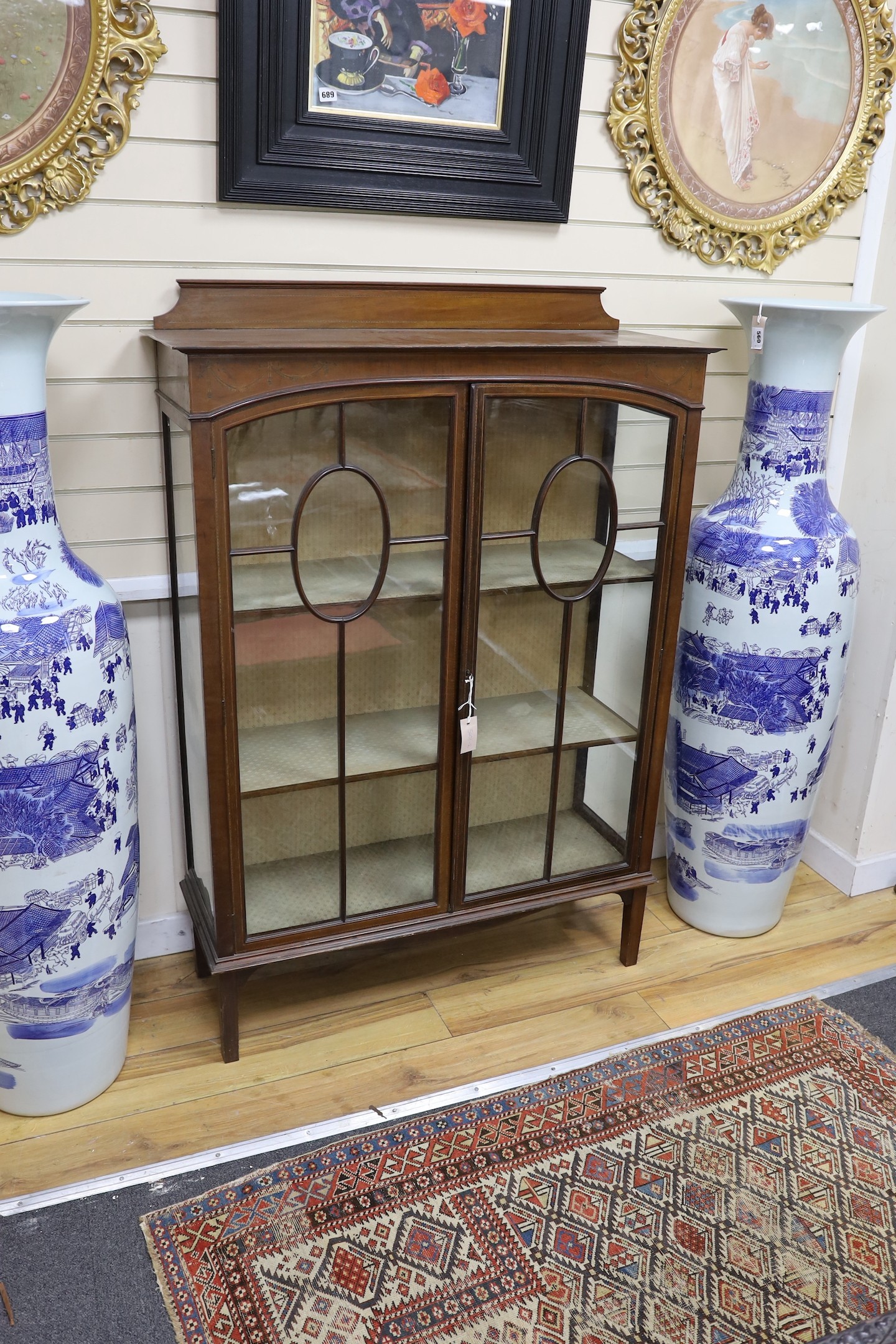 An Edwardian display cabinet, width 99cm, depth 37cm, height 144cm